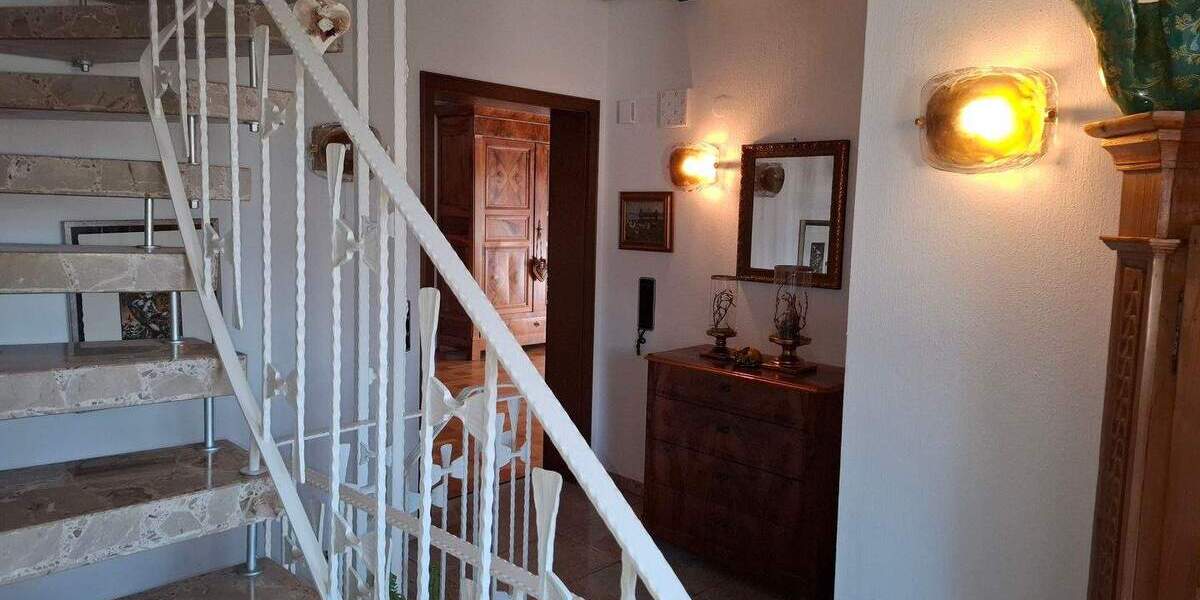 Einfamilienhaus Ortenberg - 5 Zimmer, 200 m&sup2;, 695.000&euro; | Angebot:25701461