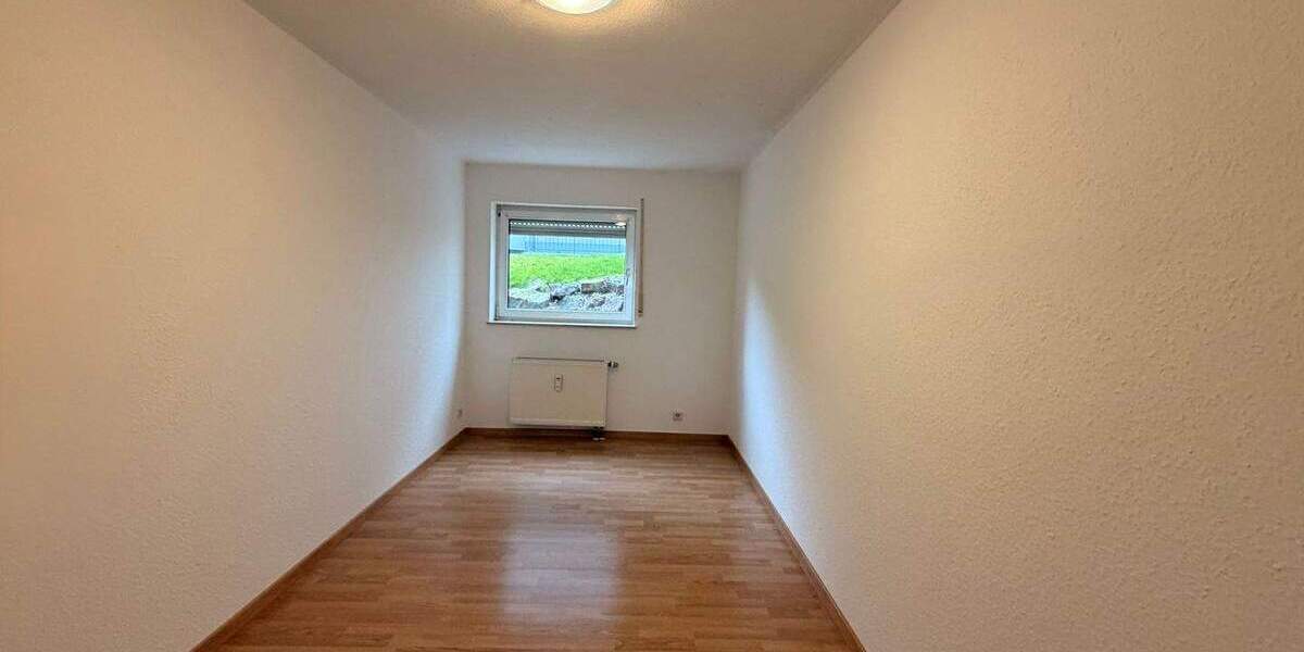 Etagenwohnung Ettenheim - 3 Zimmer, 92 m&sup2;, 900&euro; | Angebot:25703765