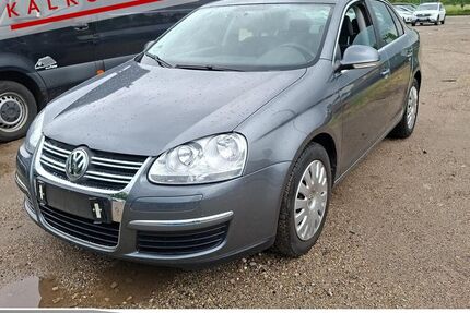 VW Jetta 92.248 km 5.385 &euro; Achern 77855