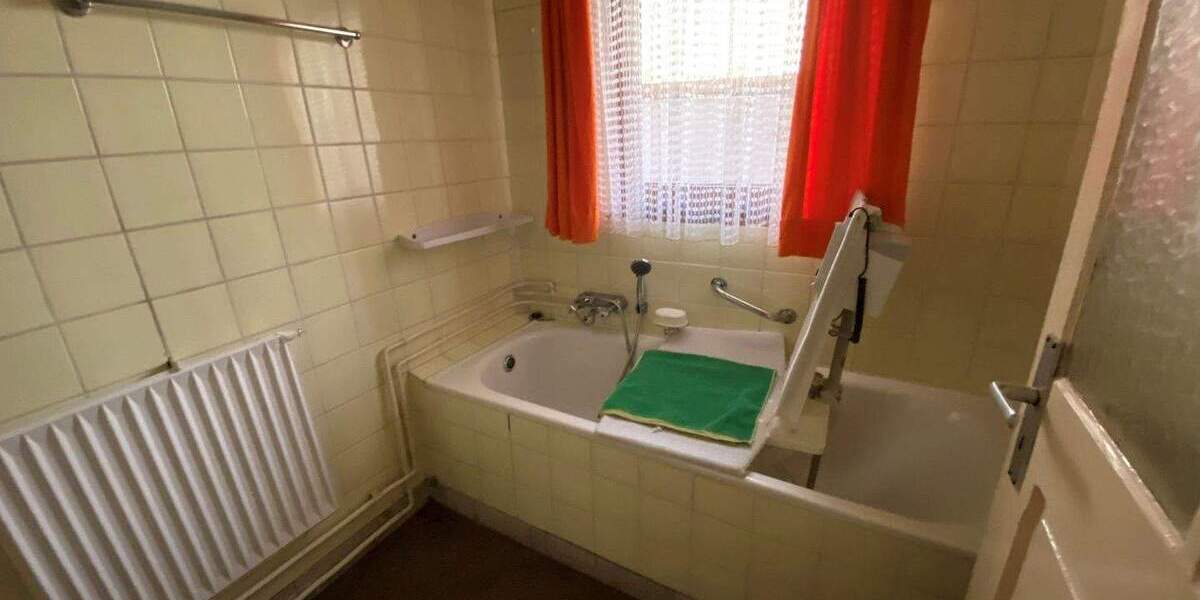 Mehrfamilienhaus, Wohnhaus Bad Peterstal-Griesbach Bad Peterstal - 9 Zimmer, 152 m&sup2;, 150.000&euro; | Angebot:25746471