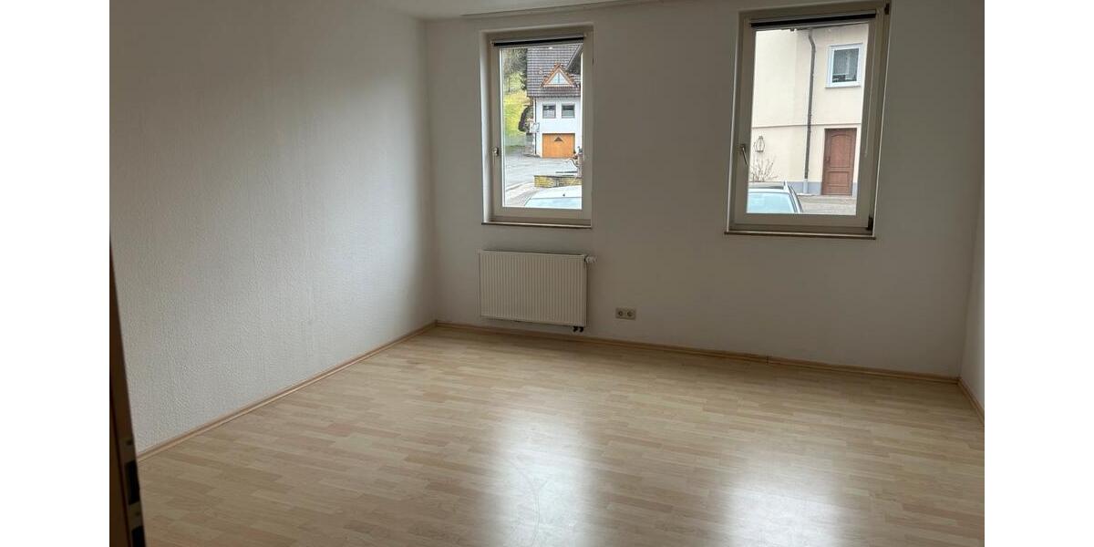Hochparterre Seelbach - 3 Zimmer, 94 m&sup2;, 740&euro; | Angebot:25958688