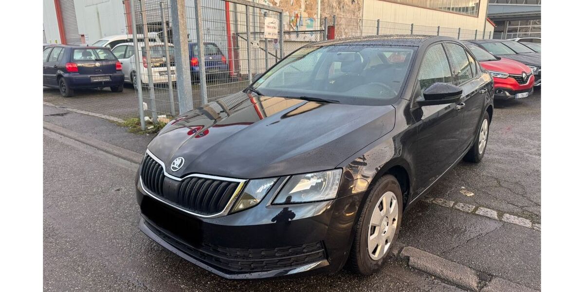 Skoda Octavia 158.000 km 7.900 &euro; KEHL 77694