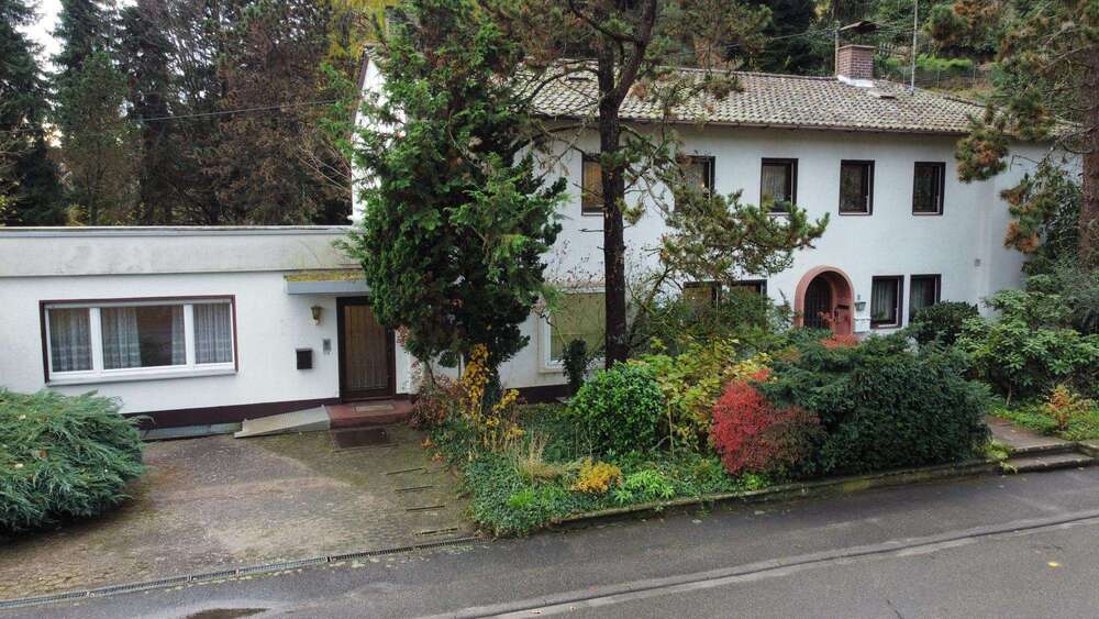 Einfamilienhaus Steinach - 14 Zimmer, 311 m&sup2;, 575.000&euro; | Angebot:18539758
