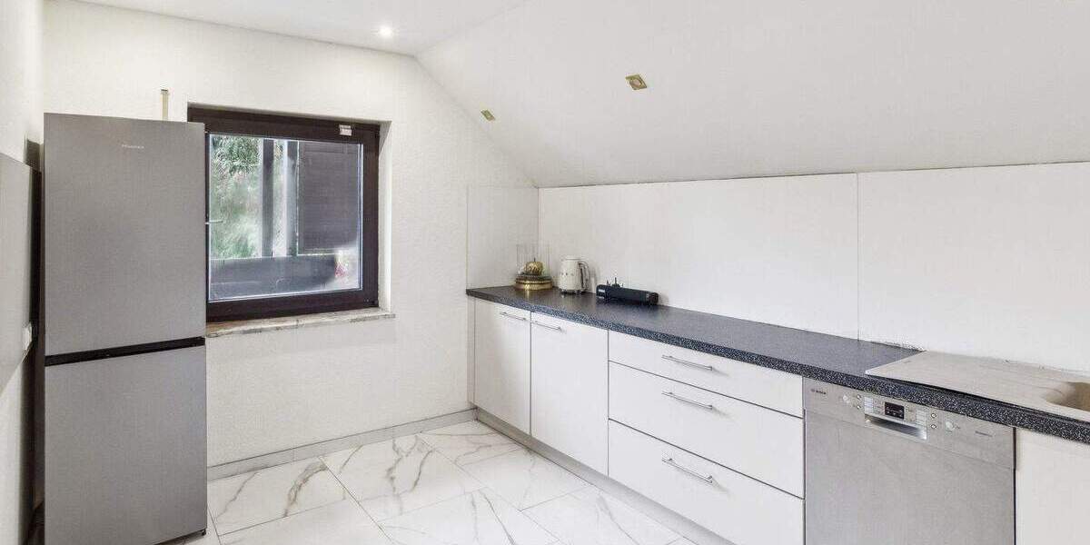 Etagenwohnung Kehl Goldscheuer - 6 Zimmer, 138 m&sup2;, 349.000&euro; | Angebot:25800585