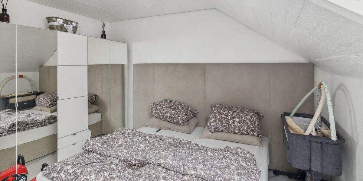 Etagenwohnung Kehl Goldscheuer - 6 Zimmer, 138 m&sup2;, 349.000&euro; | Angebot:25800585