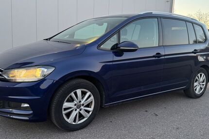 VW Touran 219.890 km 11.650 &euro; Ottersweier 77833