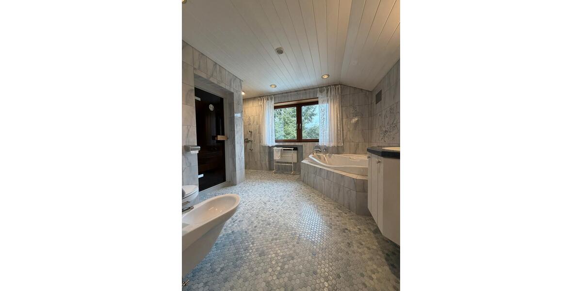 Einfamilienhaus Bühlertal - 6 Zimmer, 200 m&sup2;, 920.000&euro; | Angebot:26531891