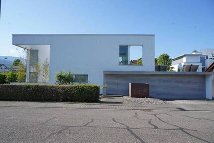 Haus Bühl Stadtgebiet - 6 Zimmer, 222 m&sup2;, 1.090.000&euro; | Angebot:26607248