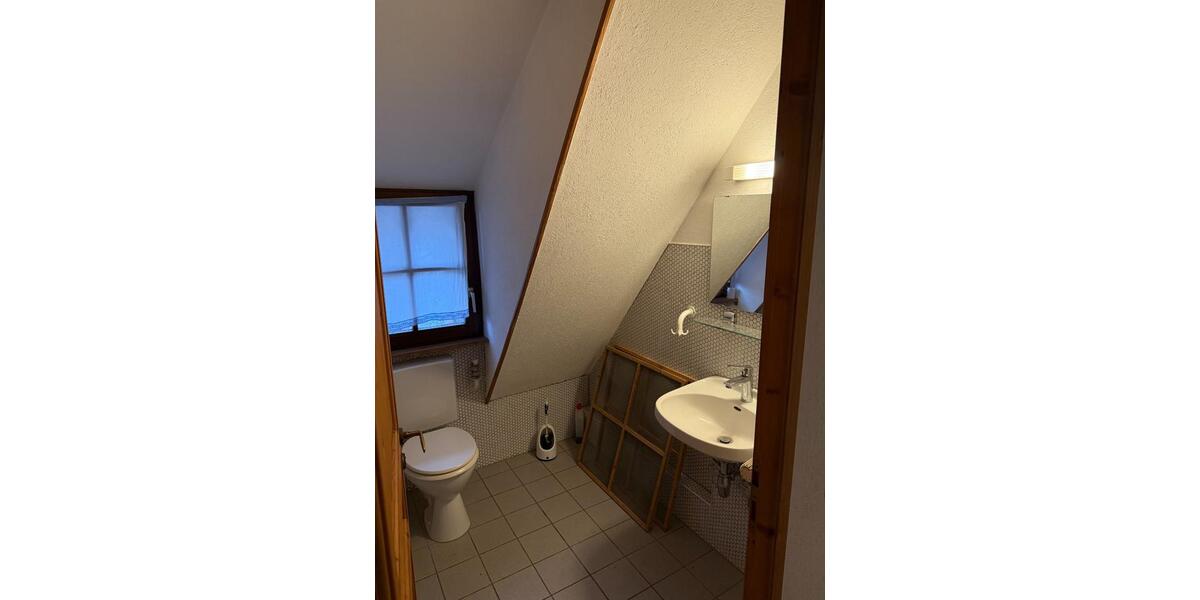 Dachgeschoßwohnung Kehl - 1 Zimmer, 10 m&sup2;, 400&euro; | Angebot:25225174