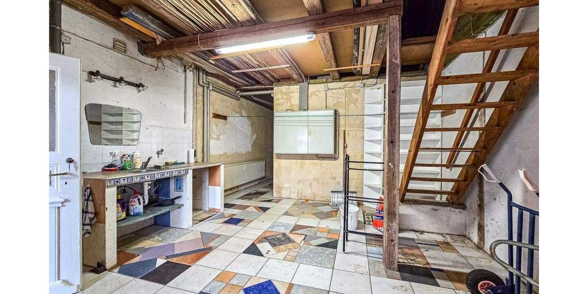 Mehrfamilienhaus, Wohnhaus Kehl Zierolshofen - 7 Zimmer, 239 m&sup2;, 449.000&euro; | Angebot:25774755