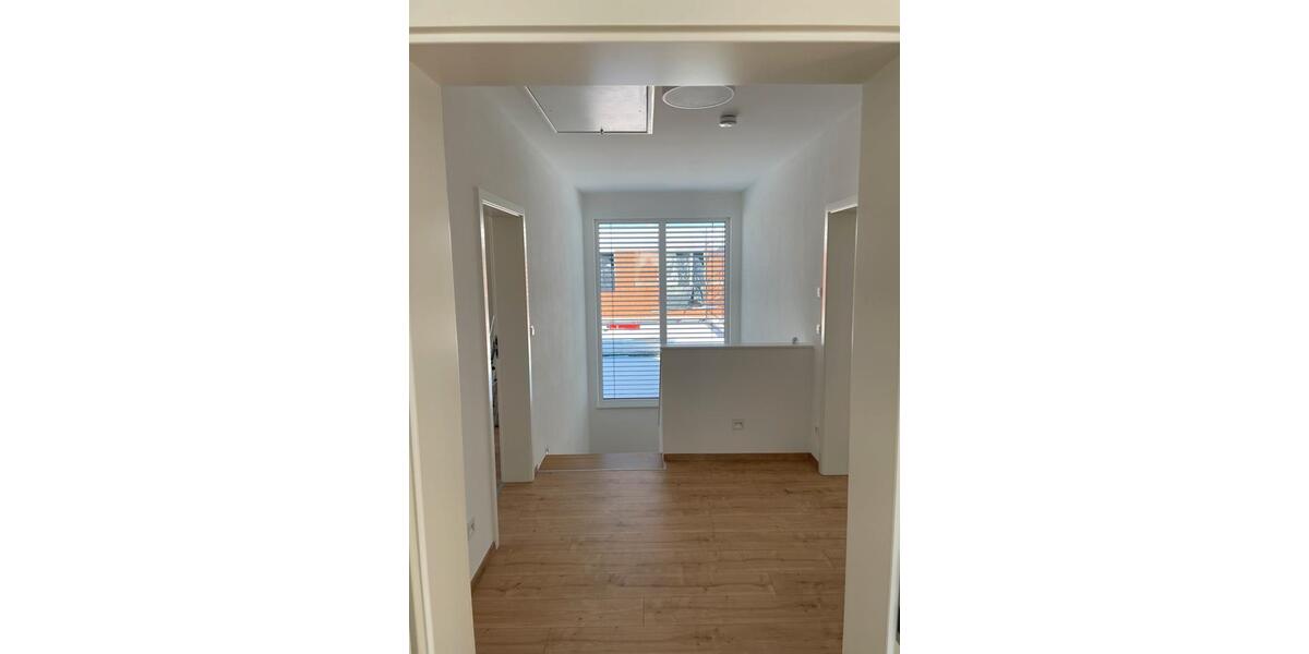 Einfamilienhaus Schutterwald - 8 Zimmer, 240 m&sup2;, 2.350&euro; | Angebot:25406131