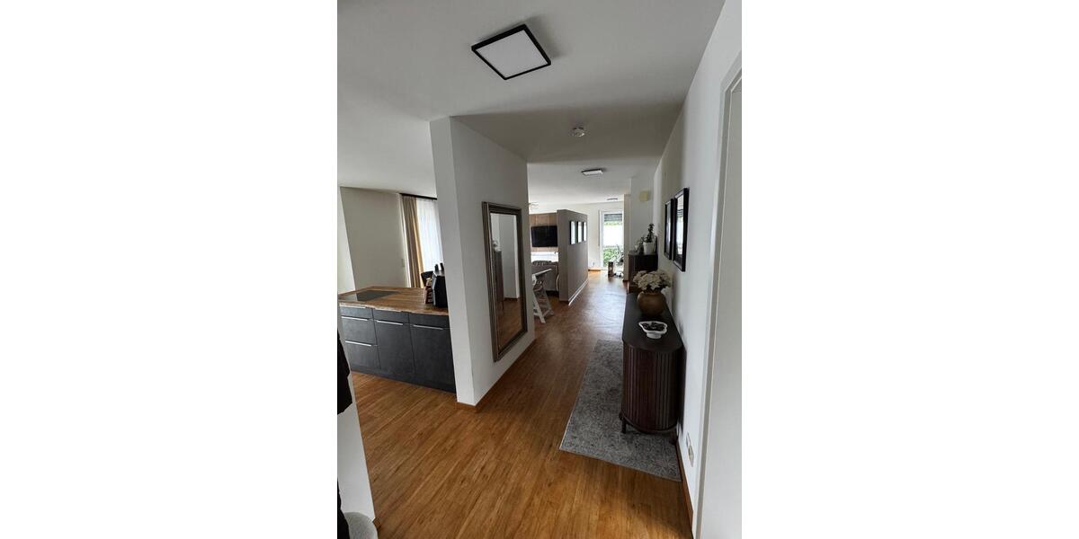 Erdgeschoßwohnung Kehl - 3 Zimmer, 102 m&sup2;, 1.130&euro; | Angebot:25715177