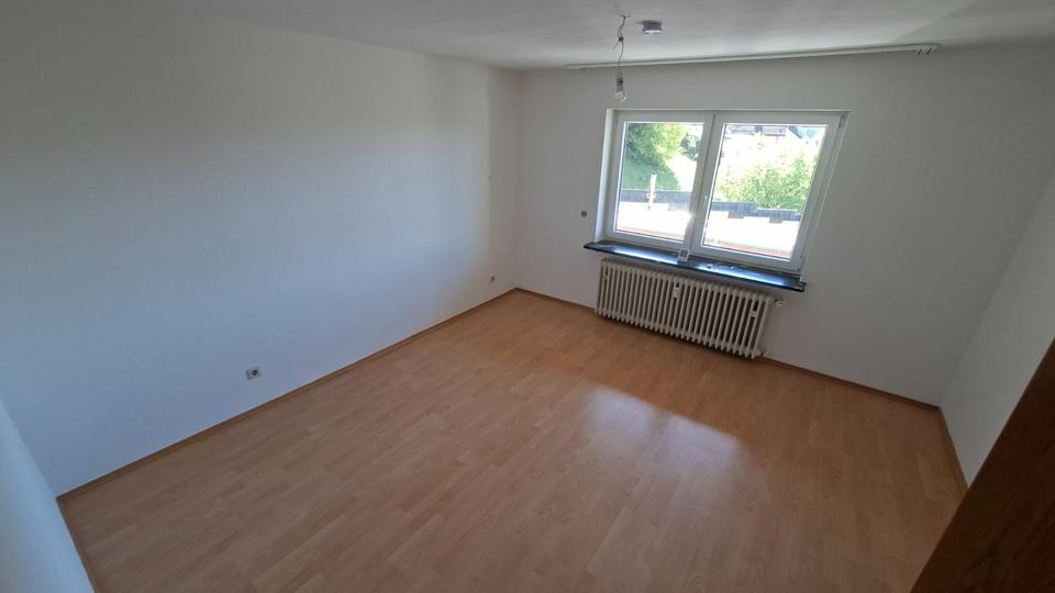 Etagenwohnung Bühlertal - 3.5 Zimmer, 106 m&sup2;, 980&euro; | Angebot:26327786
