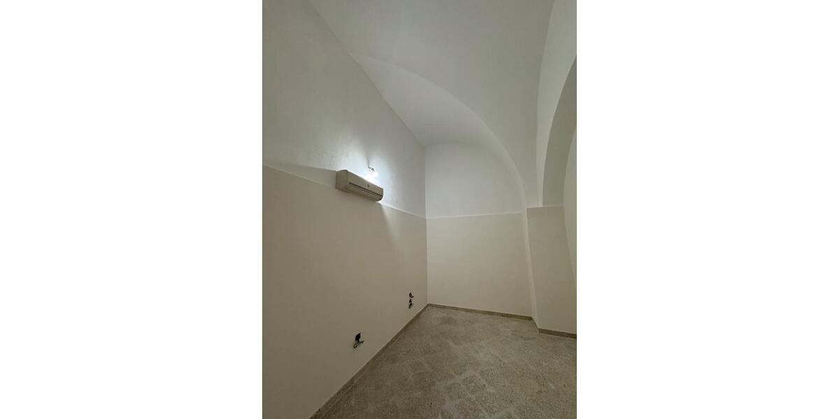 Etagenwohnung Lahr (Schwarzwald) - 2 Zimmer, 65 m&sup2;, 75.000&euro; | Angebot:26192268