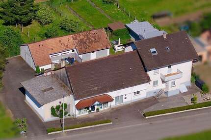 Haus Bühl - 7 Zimmer, 200 m&sup2;, 900.000&euro; | Angebot:26586129