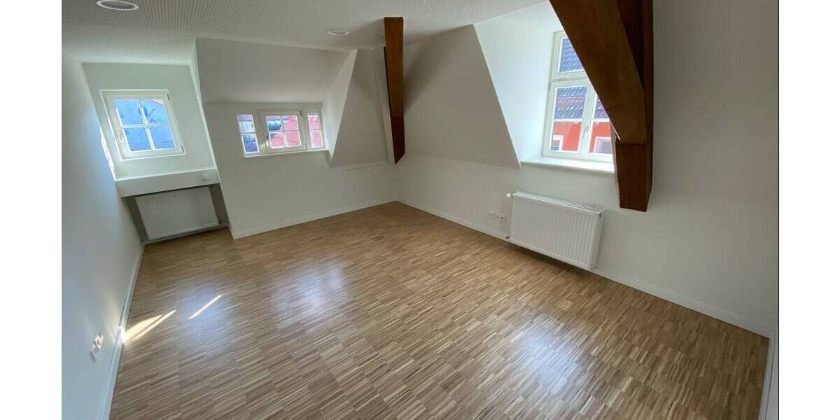 Gewerbeobjekt Gengenbach - 4 Zimmer, 1.996&euro; | Angebot:25729782