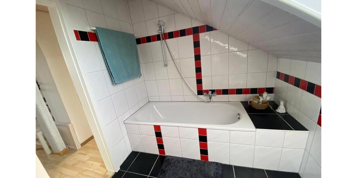 Reihenhaus Friesenheim - 8 Zimmer, 174 m&sup2;, 480.000&euro; | Angebot:25892628