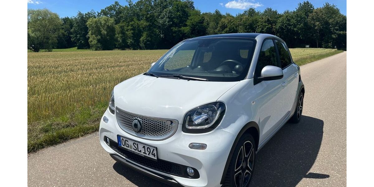Smart ForFour 89.900 km 8.900 &euro; Offenburg 77656