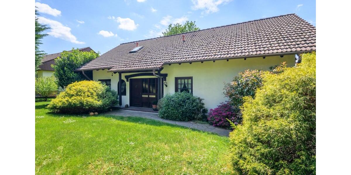 Einfamilienhaus Offenburg Rammersweier - 8 Zimmer, 289 m&sup2;, 839.000&euro; | Angebot:25350991