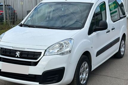 Peugeot Partner 186.000 km 5.950 &euro; Lahr 77933