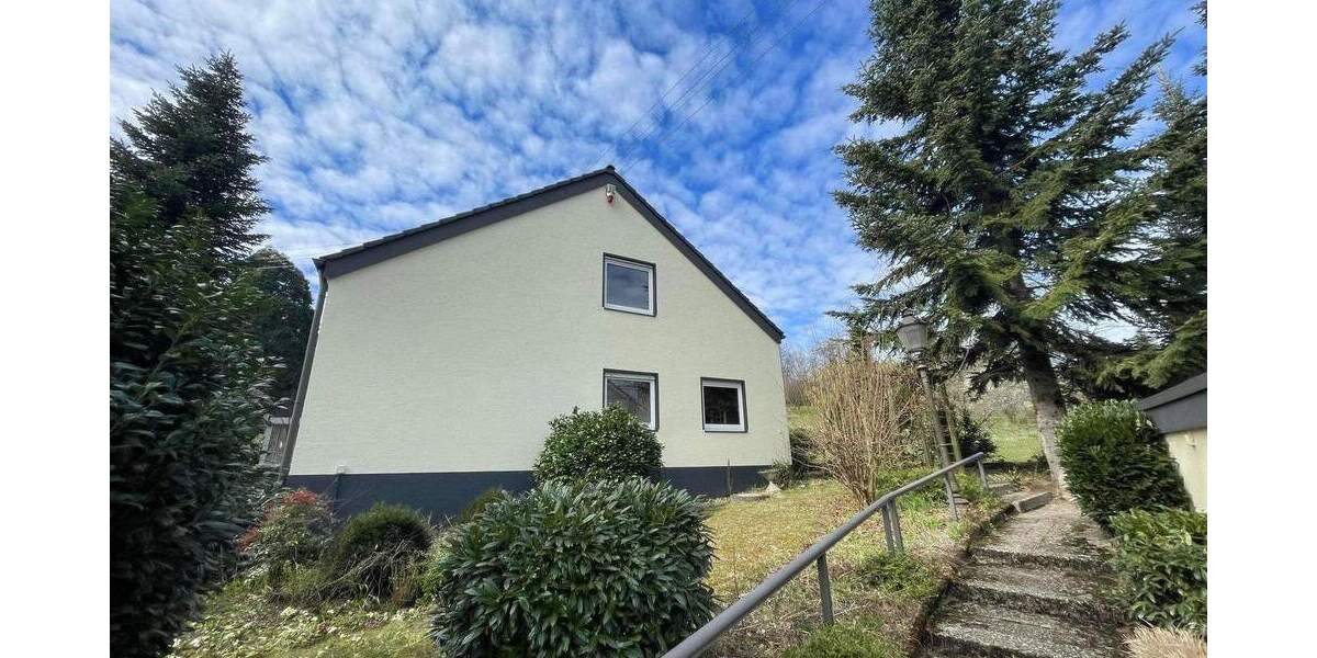 Einfamilienhaus Offenburg Zell-Weierbach - 6 Zimmer, 170 m&sup2;, 480.000&euro; | Angebot:25703651