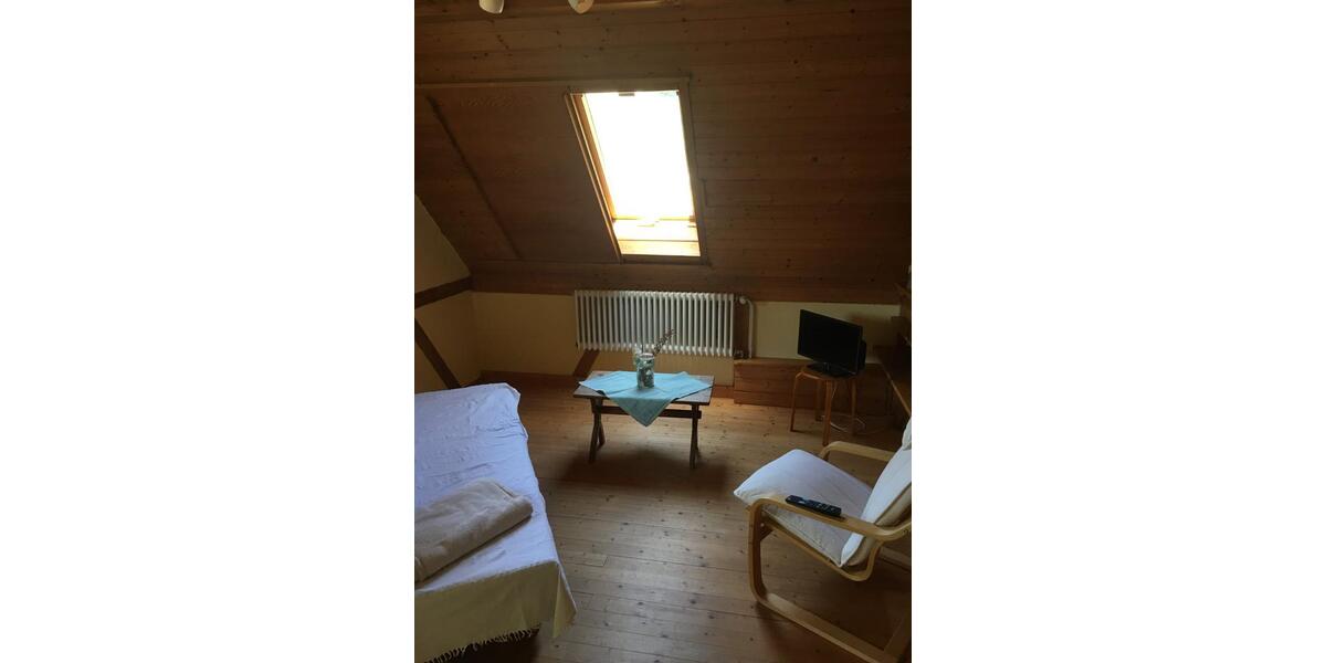 Etagenwohnung Hohberg - 7 Zimmer, 155 m&sup2;, 1.050&euro; | Angebot:25256441