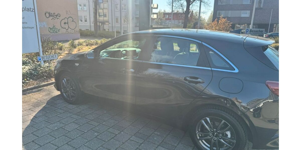 Kia ceed / Ceed 92.000 km 13.650 &euro; Offenburg 77656