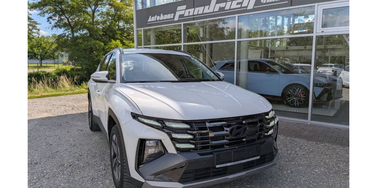 Hyundai TUCSON 13.700 km 29.990 &euro; Offenburg 77652