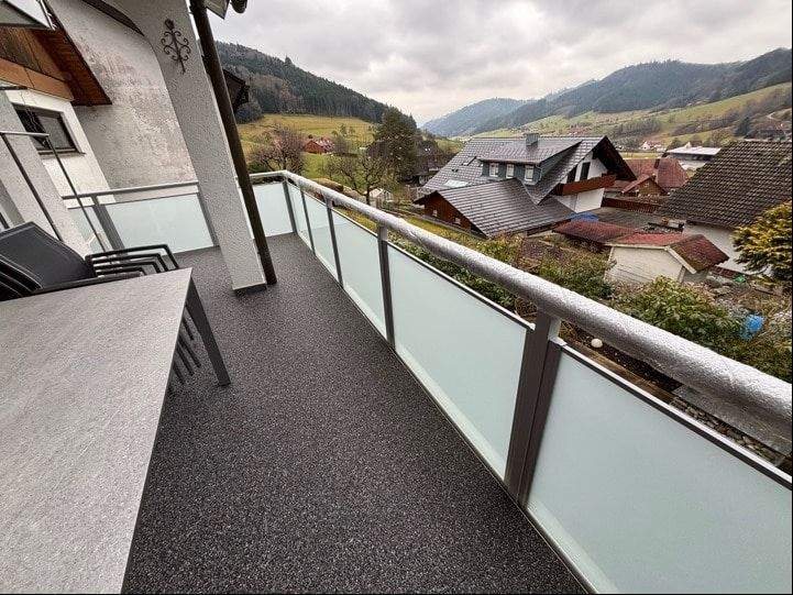 Einfamilienhaus Nordrach - 8 Zimmer, 230 m&sup2;, 650.000&euro; | Angebot:25862499