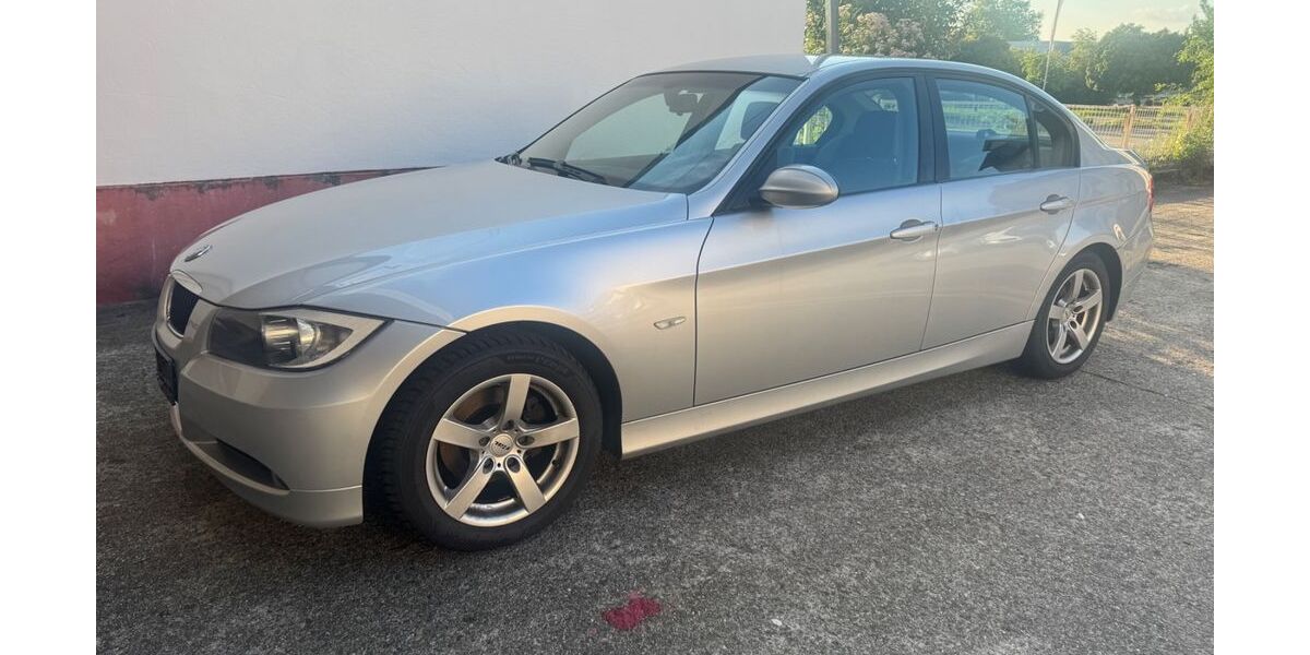 BMW 320 122.140 km 2.400 &euro; Ottersweier 77833
