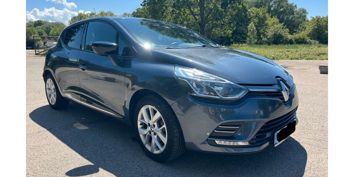 Renault Clio 67.000 km 9.250 &euro; Lahr 77933