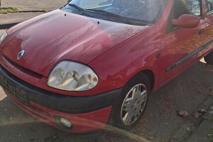 Renault Clio 97.000 km 1.850 &euro; Lahr 77933