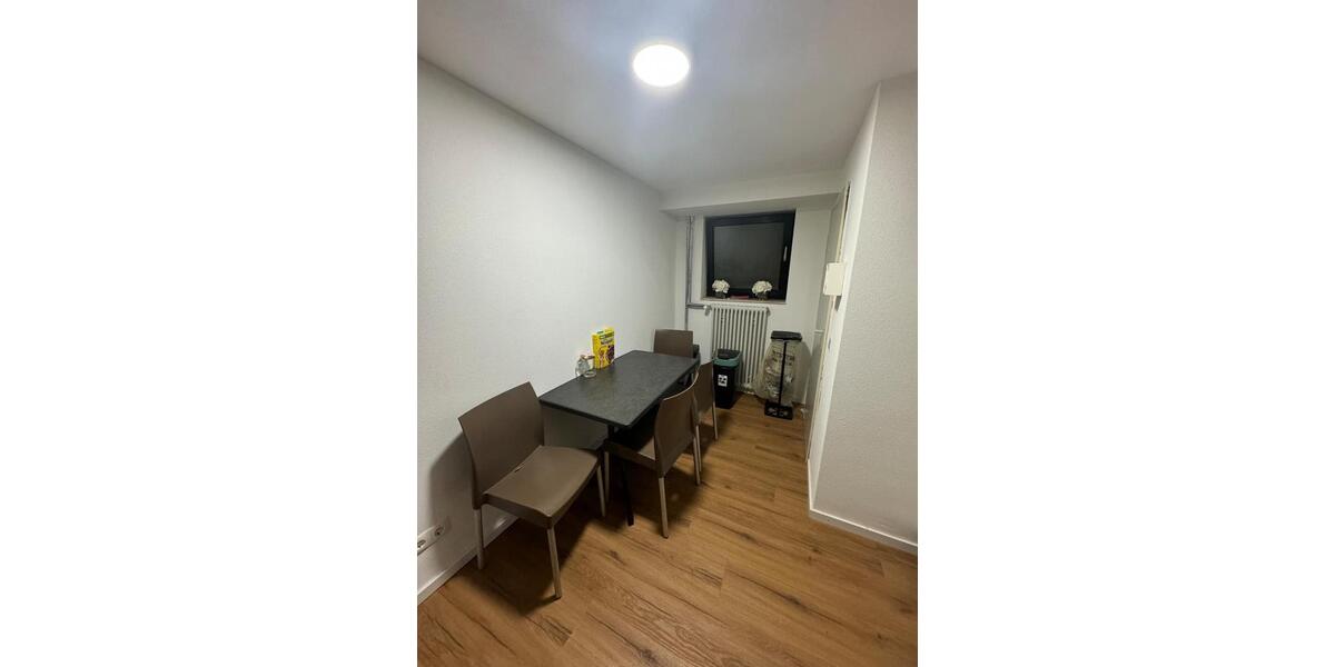 Etagenwohnung Lahr (Schwarzwald) - 1 Zimmer, 15 m&sup2;, 500&euro; | Angebot:25415739