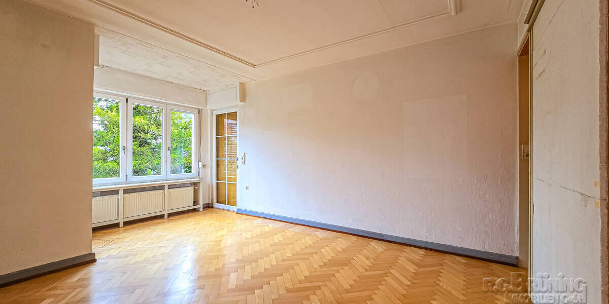 Mehrfamilienhaus, Wohnhaus Kehl - 9 Zimmer, 214 m&sup2;, 699.000&euro; | Angebot:25694405