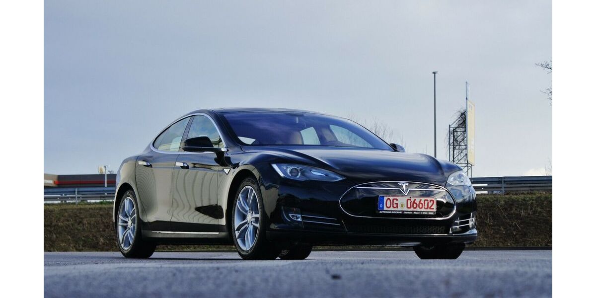 Tesla Model S 59.500 km 13.890 &euro; Ettenheim 77955