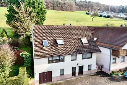 Haus Seelbach - 6 Zimmer, 152 m&sup2;, 320.000&euro; | Angebot:25444256