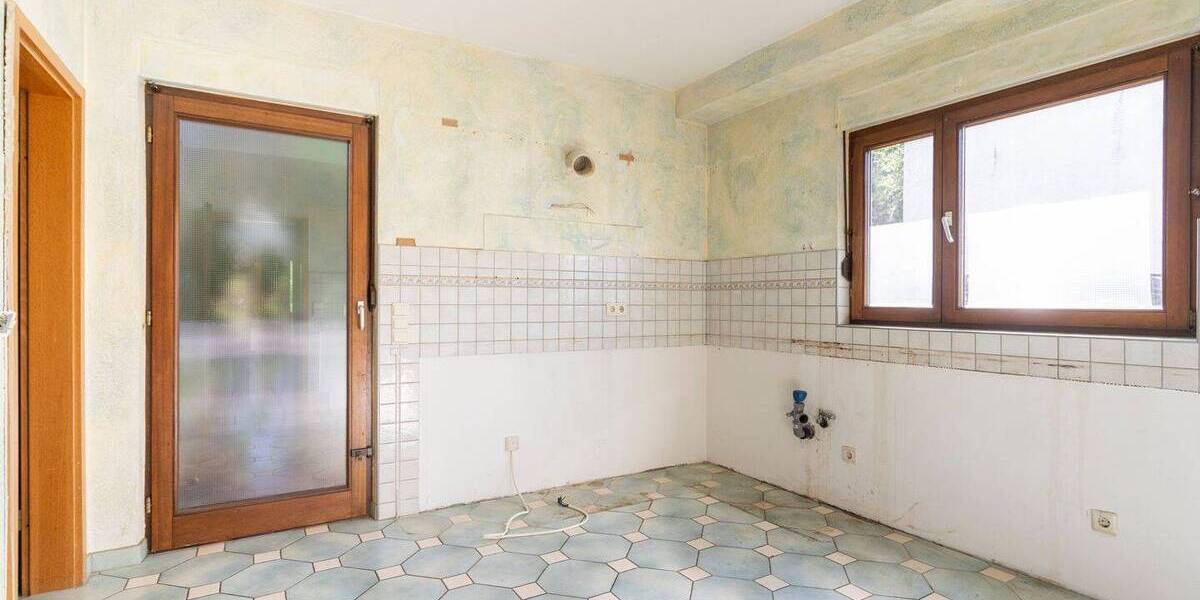 Etagenwohnung Lahr - 6 Zimmer, 222 m&sup2;, 465.000&euro; | Angebot:26641776