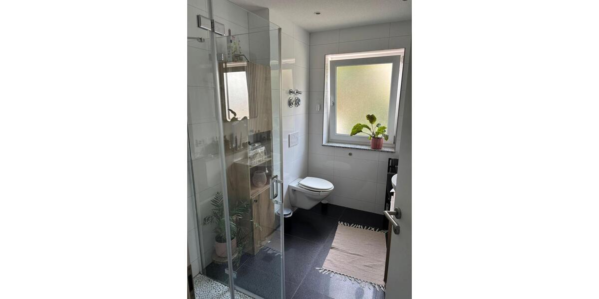 Etagenwohnung Lahr (Schwarzwald) - 2.5 Zimmer, 74 m&sup2;, 1.220&euro; | Angebot:25985920