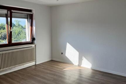 Wohnung Achern - 3 Zimmer, 72 m&sup2;, 800&euro; | Angebot:25498363