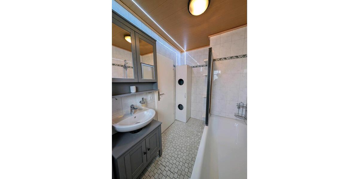 Etagenwohnung Ettenheim - 3 Zimmer, 80 m&sup2;, 1.150&euro; | Angebot:26048782