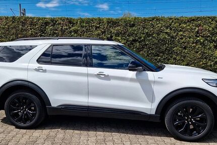 Ford Explorer 159.874 km 29.900 &euro; Renchen 77871