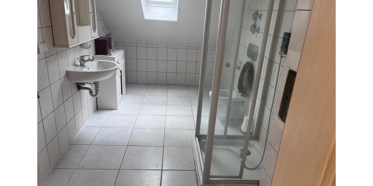 Dachgeschoßwohnung Lahr (Schwarzwald) - 1 Zimmer, 65 m&sup2;, 600&euro; | Angebot:26687974