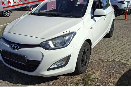 Hyundai i20 94.403 km 3.985 &euro; Achern 77855