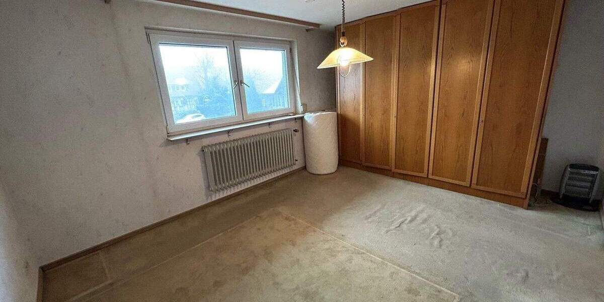 Einfamilienhaus Achern Sasbachried - 7 Zimmer, 173 m&sup2;, 225.000&euro; | Angebot:25703729