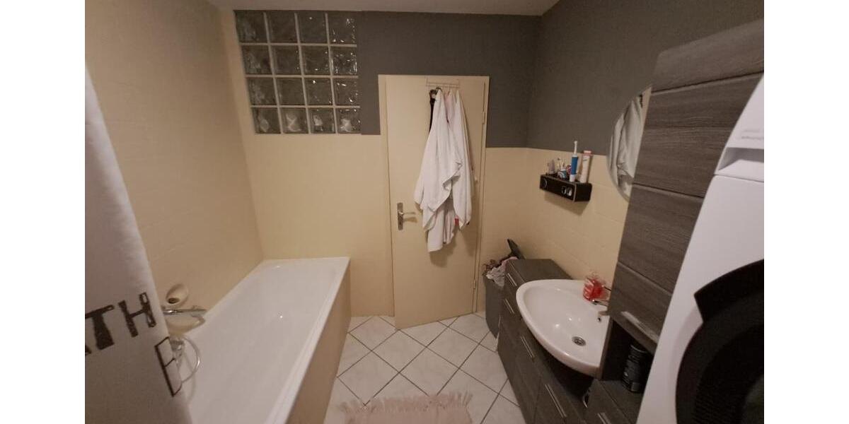 Etagenwohnung Lahr (Schwarzwald) - 4 Zimmer, 100 m&sup2;, 960&euro; | Angebot:25896089