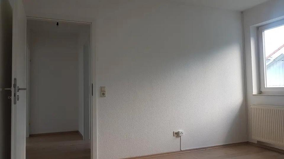 Dachgeschoßwohnung Bühlertal - 3 Zimmer, 77 m&sup2;, 230.000&euro; | Angebot:26000150