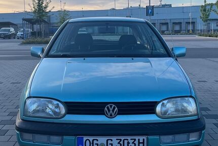 VW Golf 236.140 km 2.550 &euro; Offenburg 77656