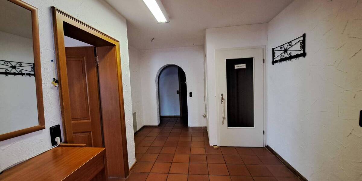 Mehrfamilienhaus, Wohnhaus Lahr - 6 Zimmer, 225 m&sup2;, 649.000&euro; | Angebot:25778876