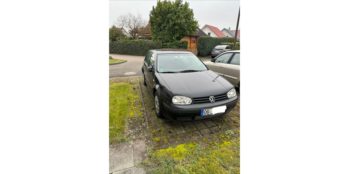 VW Golf 94.610 km 2.800 &euro; Willstätt 77731