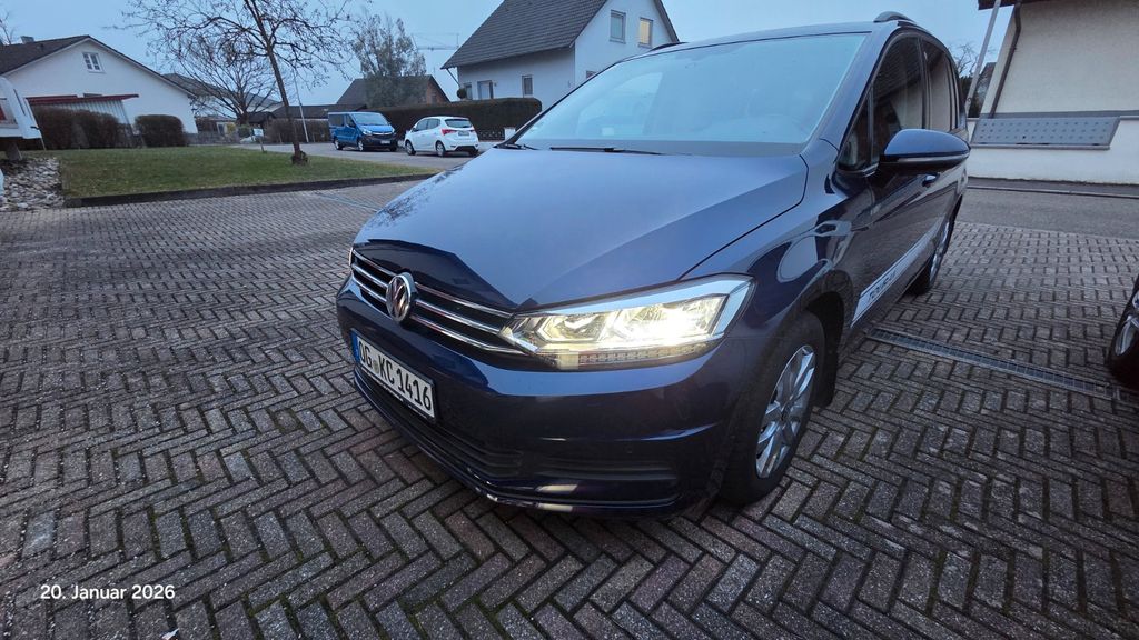 VW Touran 107.108 km 11.500 &euro; Schwanau 77963